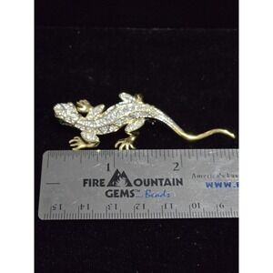 Vintage Lizzard Brooch With Crystals And Green Eyes.   New In Package
